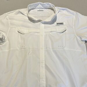 Columbia Men's Casual White Button Down Shirt